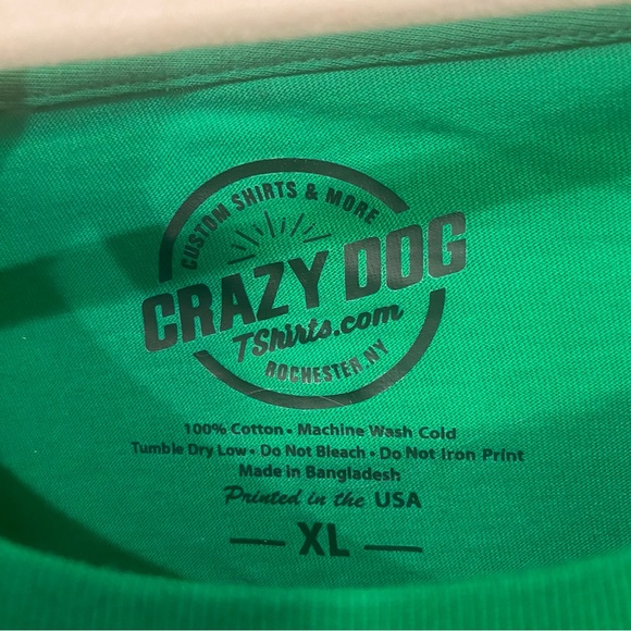 Green “Meowy Christmas” Tee - Picture 3 of 3